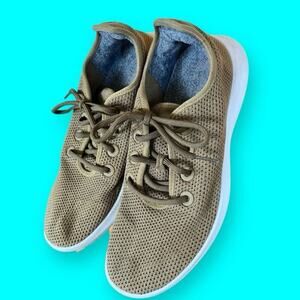 Allbirds, women's size 10, tree runners, lace up sneakers, taupe color